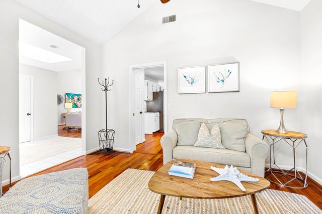 5 Wildwood Court: Sea Pines 9