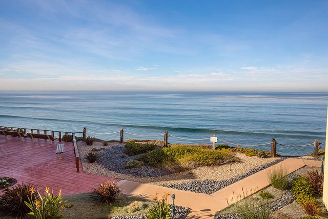 Oceanfront Sea'batical - SBTC212 35