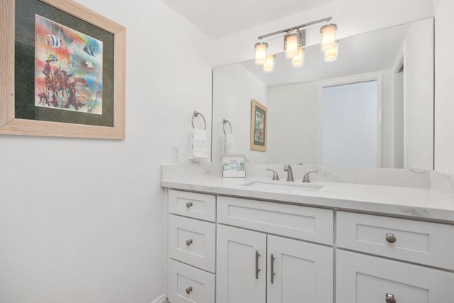 Tranquil Living - SUR4 17