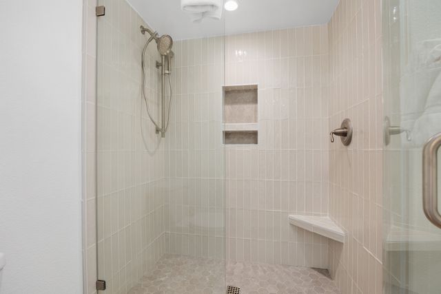 Tranquil Living - SUR4 18