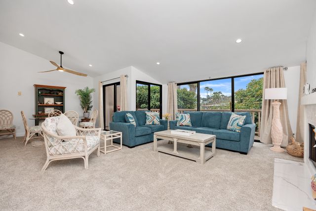 Tranquil Living - SUR4 9