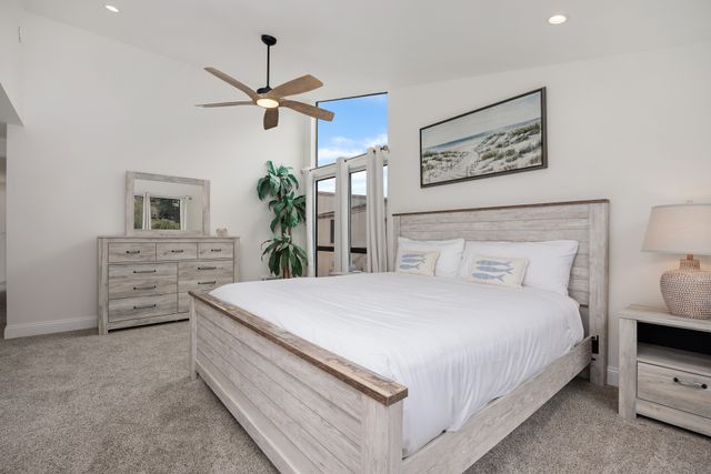 Tranquil Living - SUR4 12