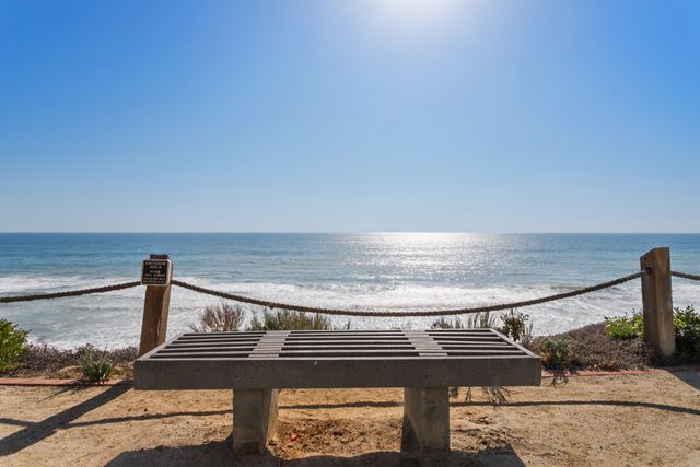 Salty Shores - SUR108 28