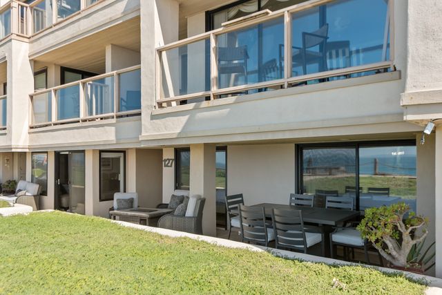 Barefoot Oasis - SUR127 42