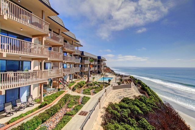 Beach View Beauty - DMBC775D 37