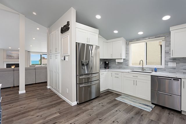 Coastal Retreat- SUR33 18