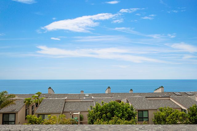 Coastal Retreat- SUR33 3