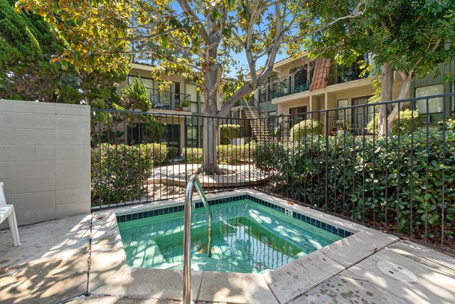 Fairway Haven - CB2507 28