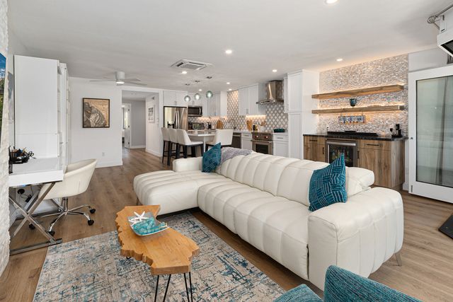 Fairway Haven - CB2507 9