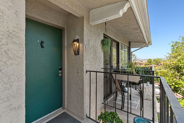 Fairway Haven - CB2507 5
