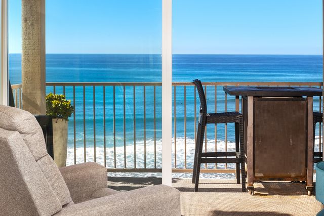 Beachfront Bliss - DMBC815 5