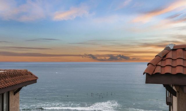 Sunset Passage - DMST83 23