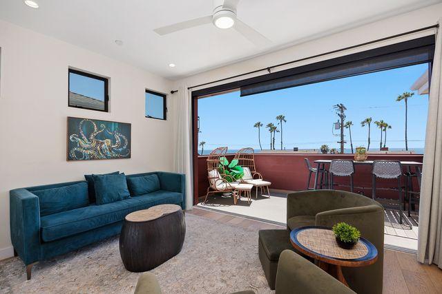 Oceanside Retreat - OC523 3
