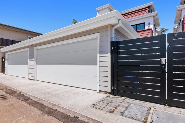 Oceanside Retreat - OC523 24