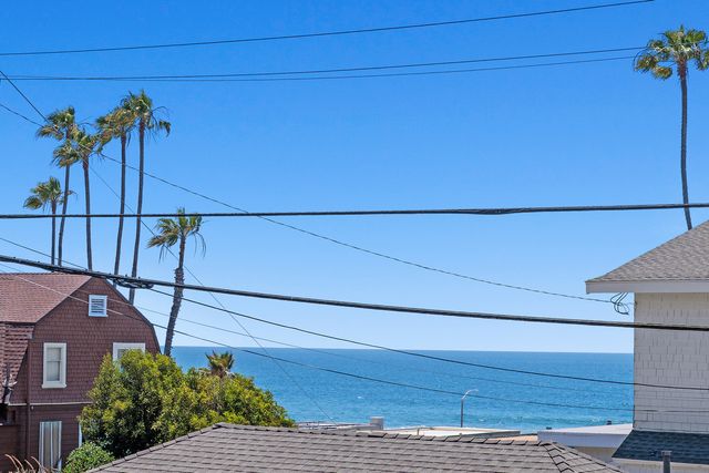 Oceanside Retreat - OC523 35
