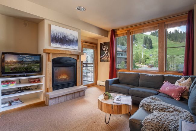 Featured Property Zephyr Mountain Lodge 2305