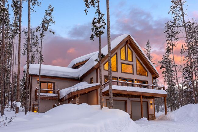 Featured Property Fox Tracks Lodge