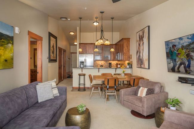 Featured Property Cozens Pointe I-302