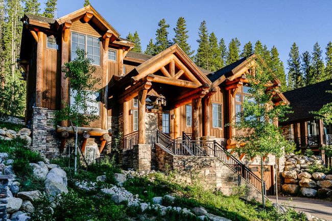 Featured Property Bridger's Cache Ski Lodge