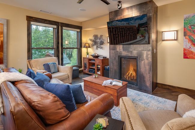 Base Village Loft 108