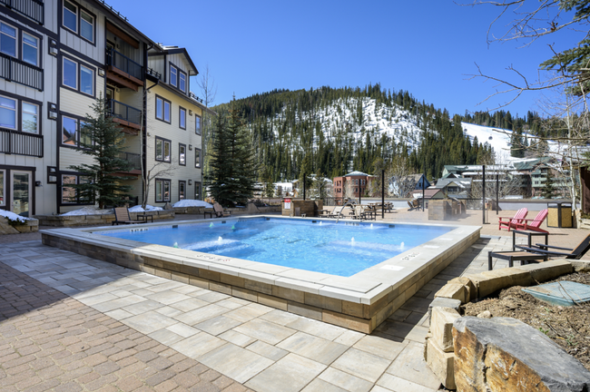Founders Pointe 4541 2