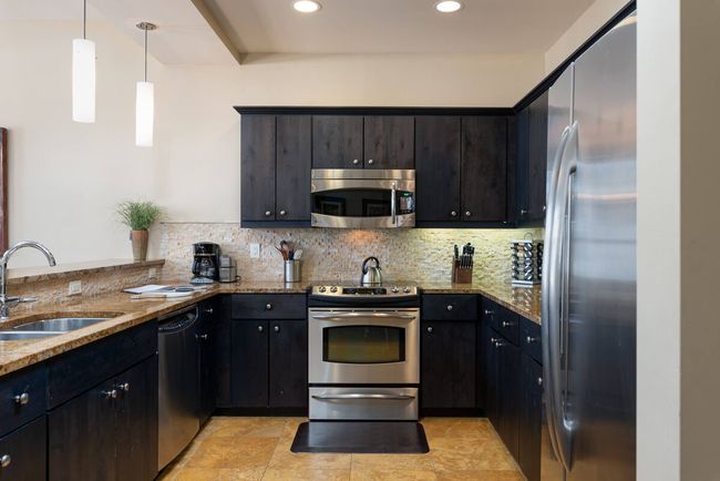 Base Village Loft 113 3