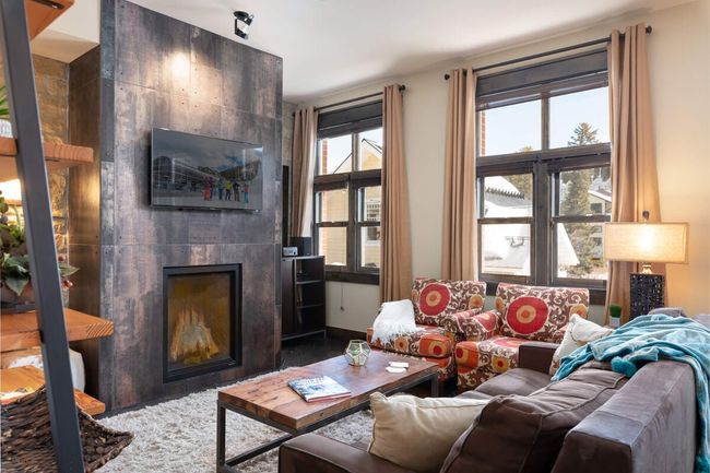 Base Village Loft 113