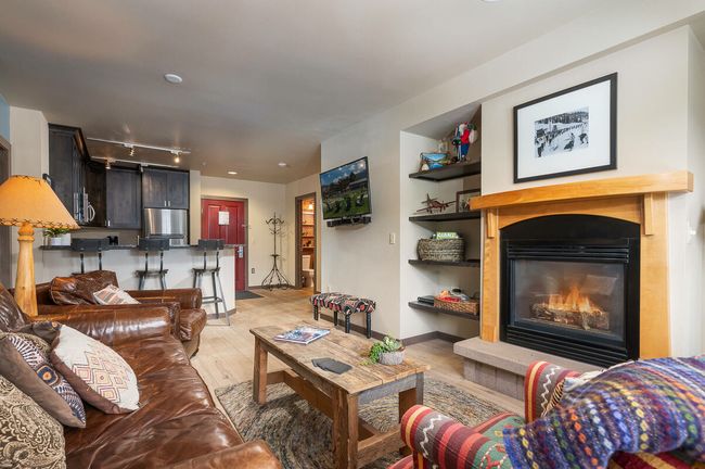 Zephyr Mountain Lodge 1508 5