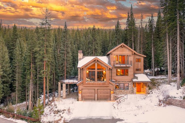 Jane's Ski Chalet
