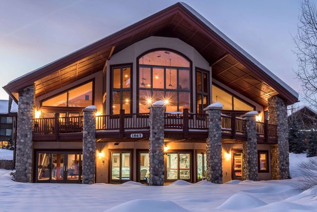 Majestic Vista Chalet