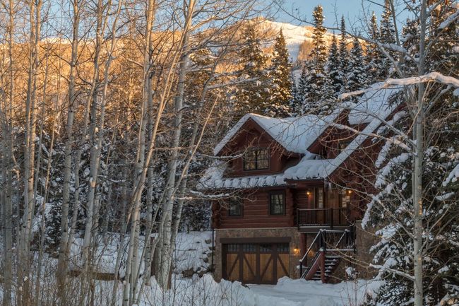 Sticks & Stones Lodge