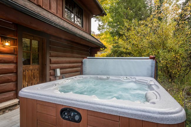 Sticks & Stones Lodge 2