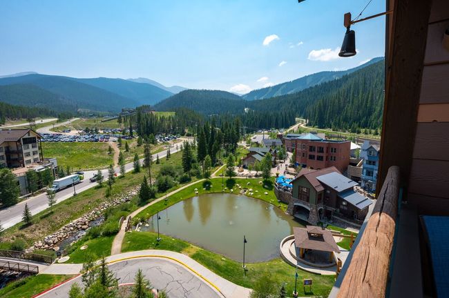 Zephyr Mountain Lodge 2800 3
