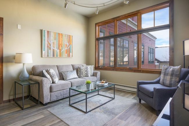 Howelsen Place A301 3