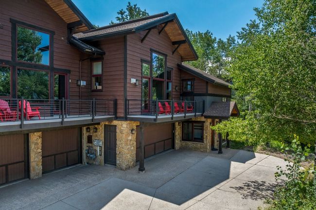 Apres Lodge South 2