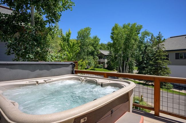 Landings Lodge 2