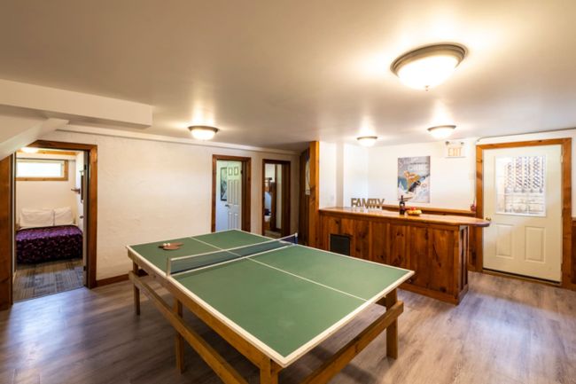 6 bedroom Chalet/Cottage with Hot Tub, Sauna, Ping Pong Table at Blue Mountain #52R 11