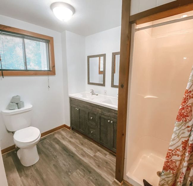 6 bedroom Chalet/Cottage with Hot Tub, Sauna, Ping Pong Table at Blue Mountain #53L 23