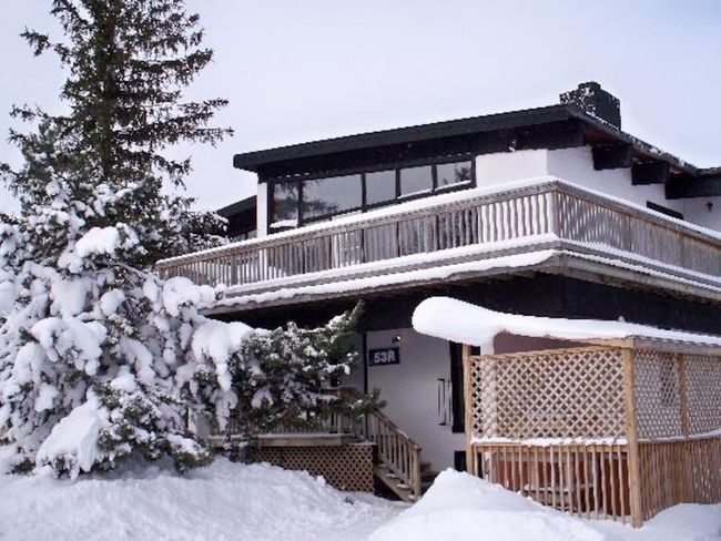 6 bedroom Chalet/Cottage with Hot Tub, Sauna, Ping Pong Table at Blue Mountain #53L 2