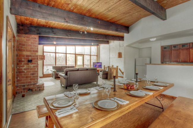 6 bedroom Chalet/Cottage with Hot Tub, Sauna, Ping Pong Table at Blue Mountain #53L 10