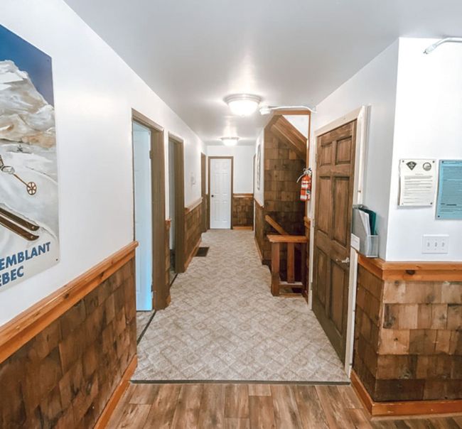6 bedroom Chalet/Cottage with Hot Tub, Sauna, Ping Pong Table at Blue Mountain #53R 11