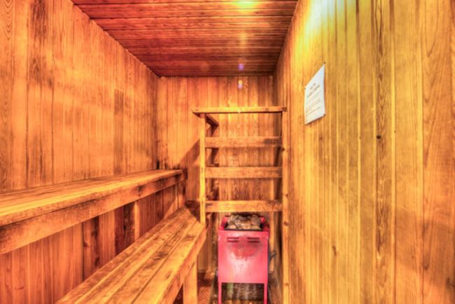 6 bedroom Chalet/Cottage with Hot Tub, Sauna, Ping Pong Table at Blue Mountain #53R 19