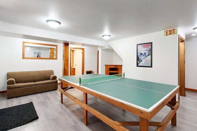 8 bedroom Chalet/Cottage with Hot Tub, Sauna, Ping Pong Table at Blue Mountain #13L 22