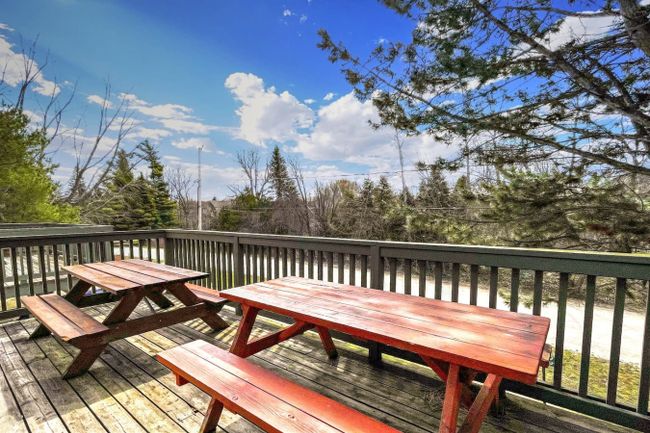 8 bedroom Chalet/Cottage with Hot Tub, Sauna, Ping Pong Table at Blue Mountain #13L 23