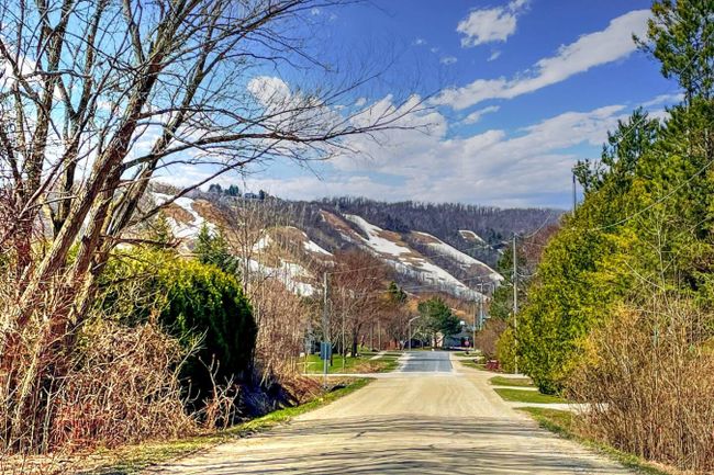 8 bedroom Chalet/Cottage with Hot Tub, Sauna, Ping Pong Table at Blue Mountain #13L 35