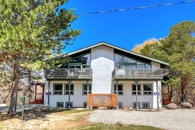 8 bedroom Chalet/Cottage with Hot Tub, Sauna, Ping Pong Table at Blue Mountain #13L 33