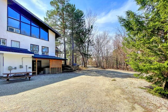 8 bedroom Chalet/Cottage with Hot Tub, Sauna, Ping Pong Table at Blue Mountain #13L 8