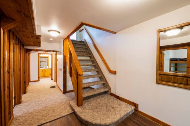 4 bedroom Chalet/Cottage at Blue Mountain #FO1 8