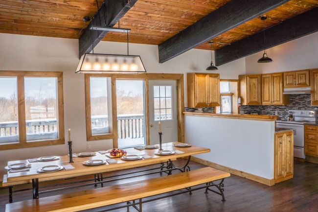 8 bedroom Stand Alone Chalet/Cottage with Hot Tub, sauna, Ping Pong Table at Blue Mountain #54 6