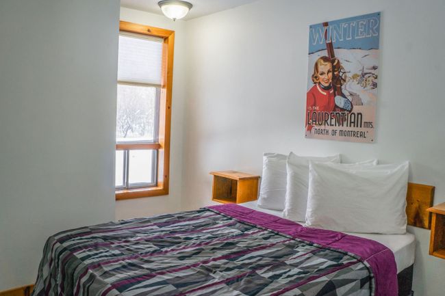 8 bedroom Stand Alone Chalet/Cottage with Hot Tub, sauna, Ping Pong Table at Blue Mountain #54 21